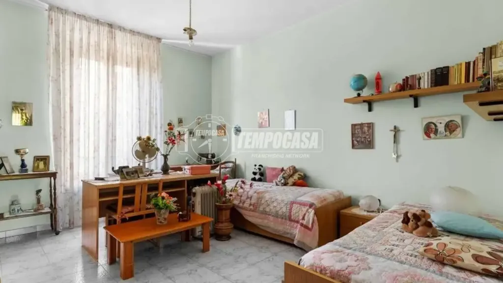 Chambres - Trilocale with Central Location in Milan