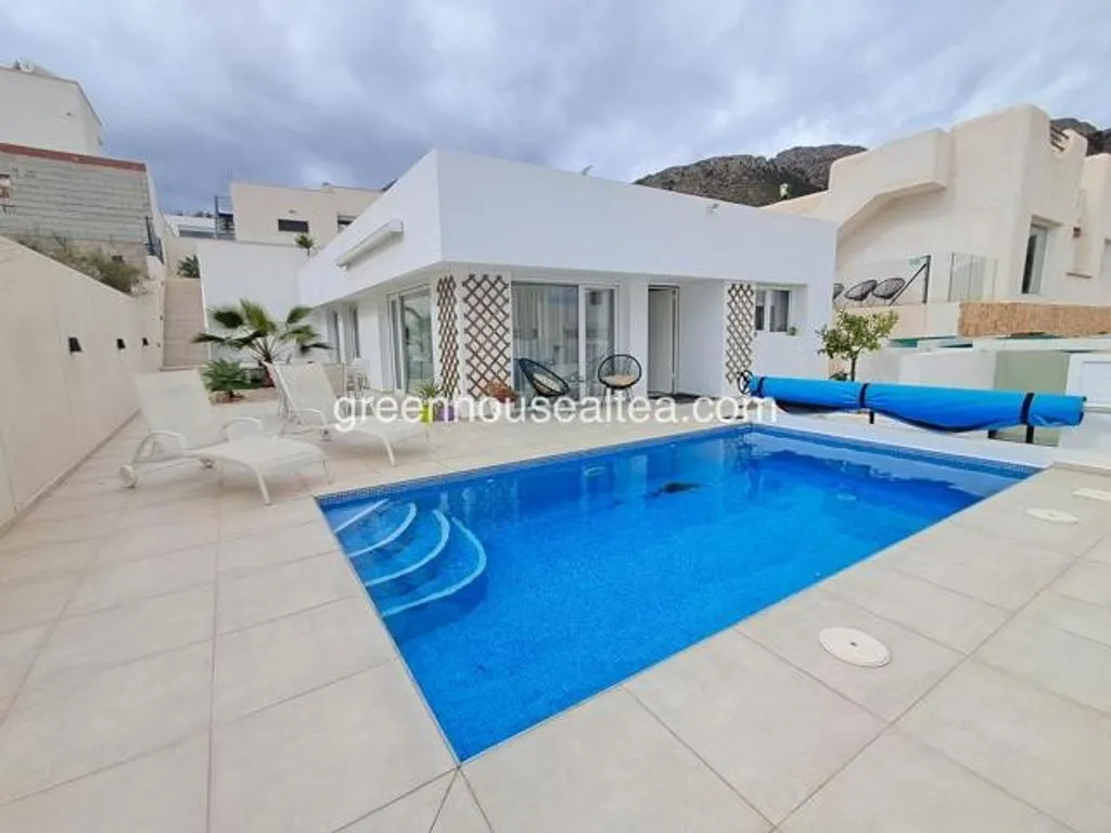 Piscine - Luxury Villa in Polop, Valencia