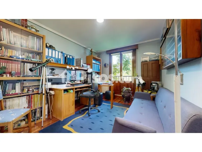 Office - Independent Villa with Private Pool in Gueñes