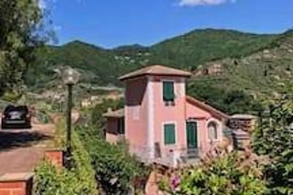 Välivaade - Luxury Villa with Pool in Recco, Liguria