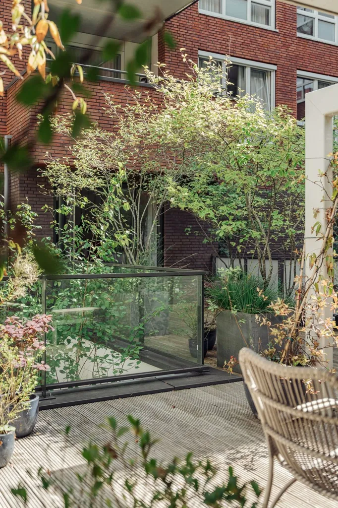 9-room apartment in Amsterdam