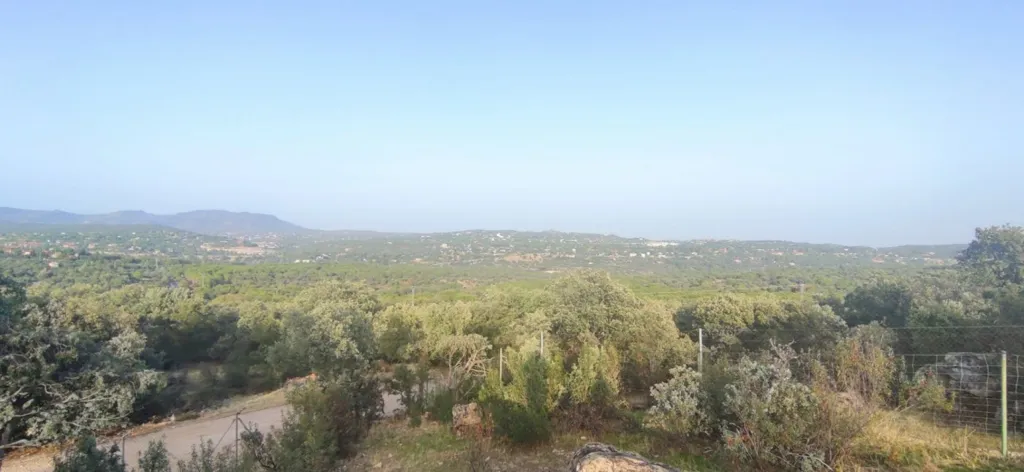 Jardin - Rustic Plot with Views in Galapagar