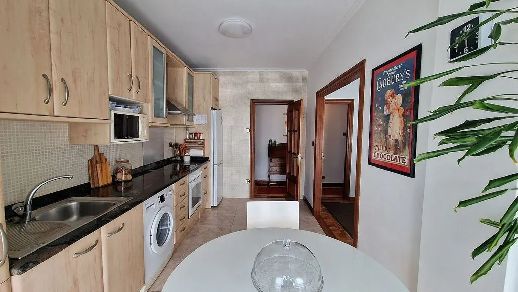 Cuisine - Open-Plan Flat with Garage in Torrelavega