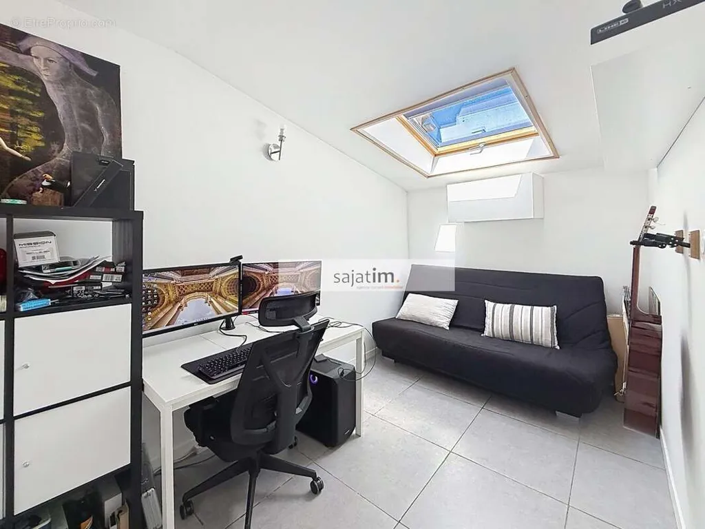 Bureau - Appartement T3 Lumineux à Cuers