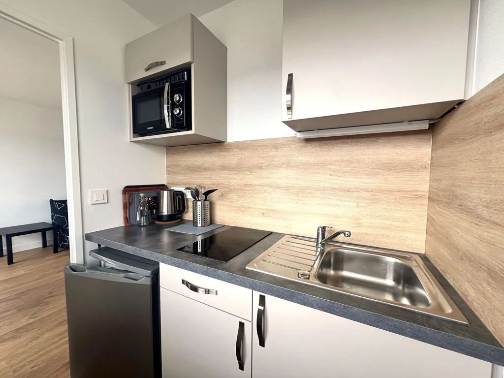 Cucina - Studio with Terrace in Montjoux, Besançon