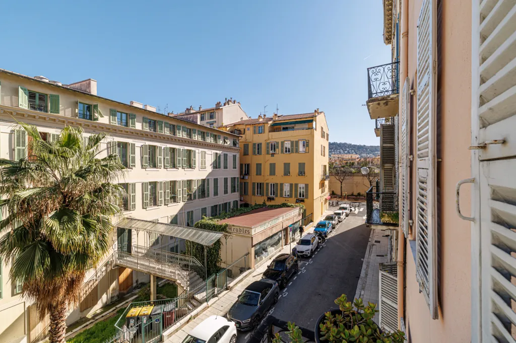 Balcon - Appartement bourgeois traversant avec balcons à Nice