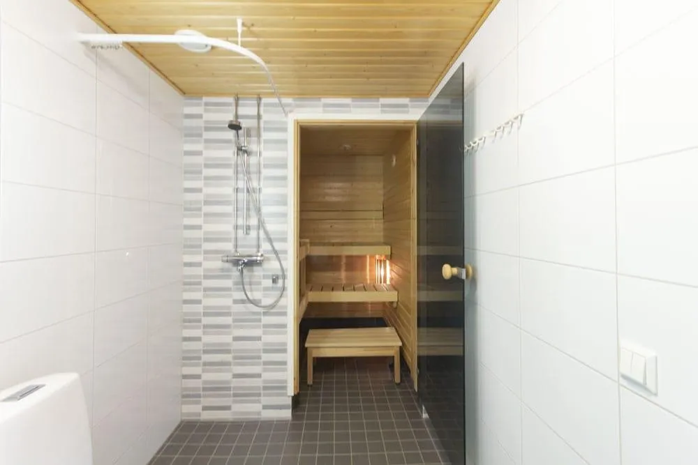 Pièces - Right-of-Occupancy Flat with Triple Aspect in Espoo