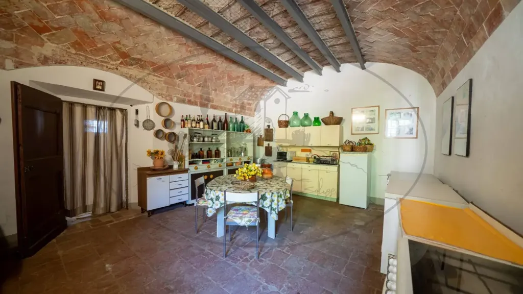 Köök - Rustic Farmhouse with Multiple Uses in Figline Valdarno