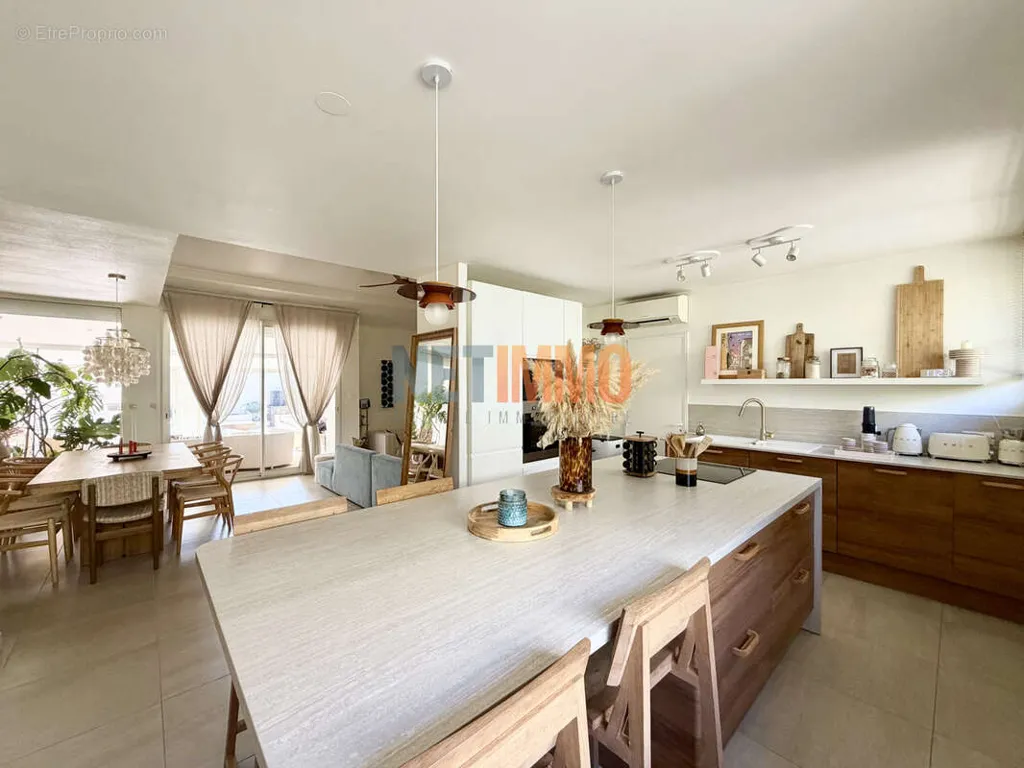 6-room house in Vauvert