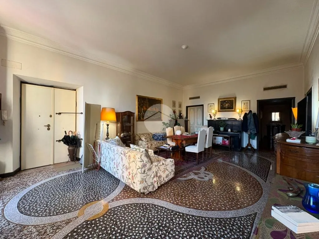 Living Room - Spacious 6-Room Apartment in Genoa
