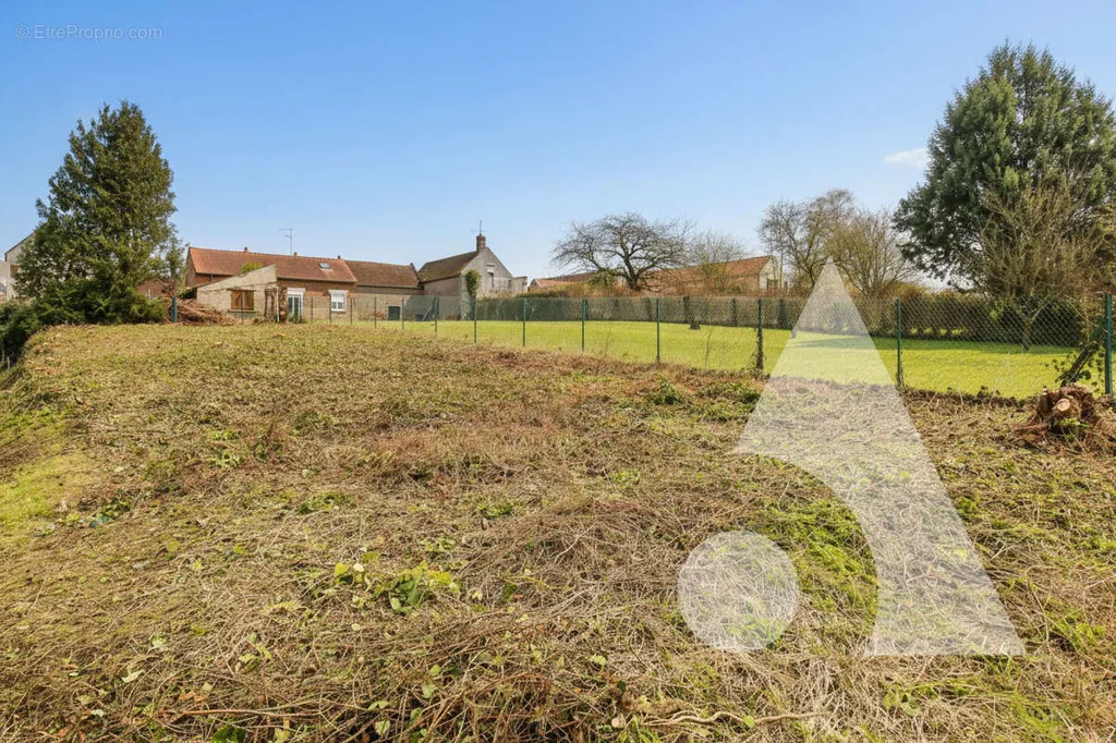 Giardino - Buildable Plot with Garden in Canly