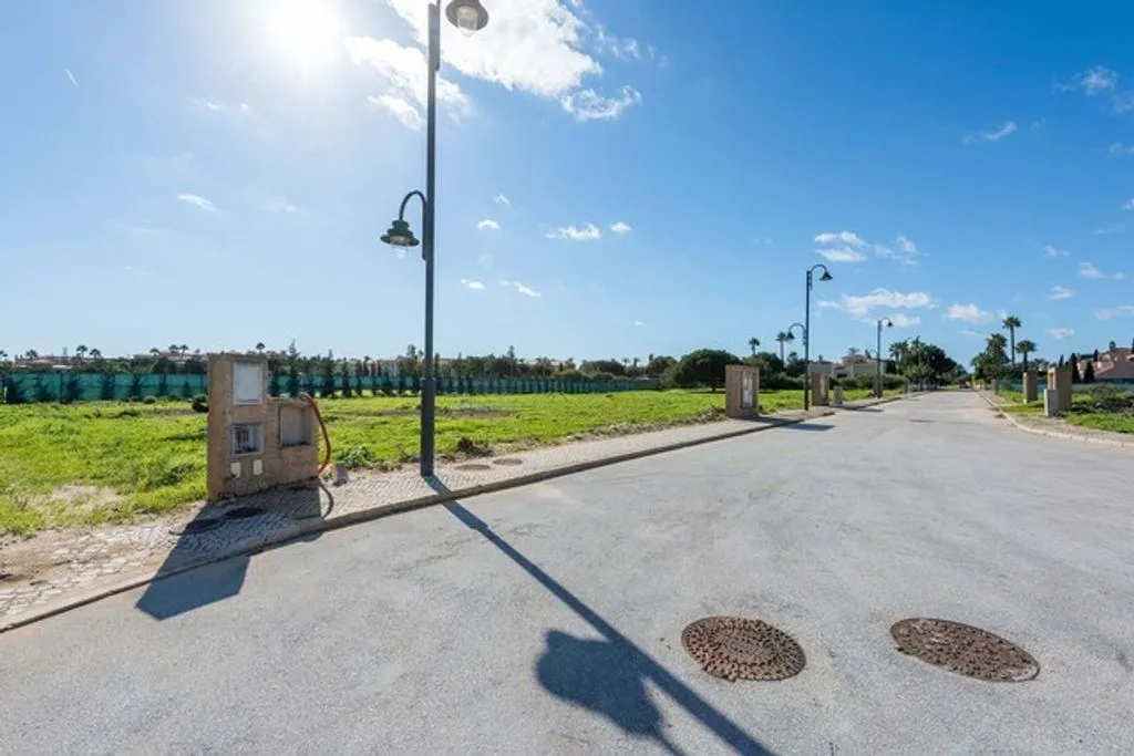 Välivaade - Development Land with Beach Proximity in Lagos