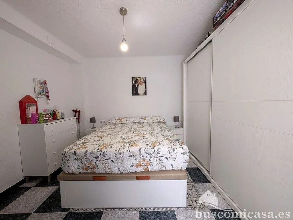 Chambres - City Centre Flat with Balcony in Linares
