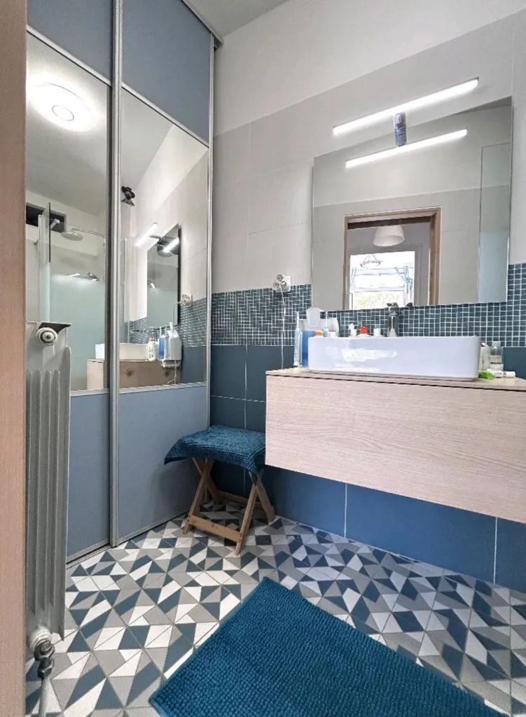 Salles de bain - Appartement avec balcon côté théâtre à Victor Hugo