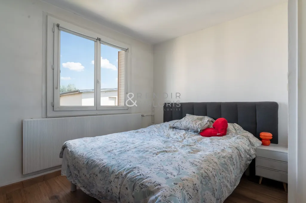 Chambres - Appartement avec Balcon à Saint-Max