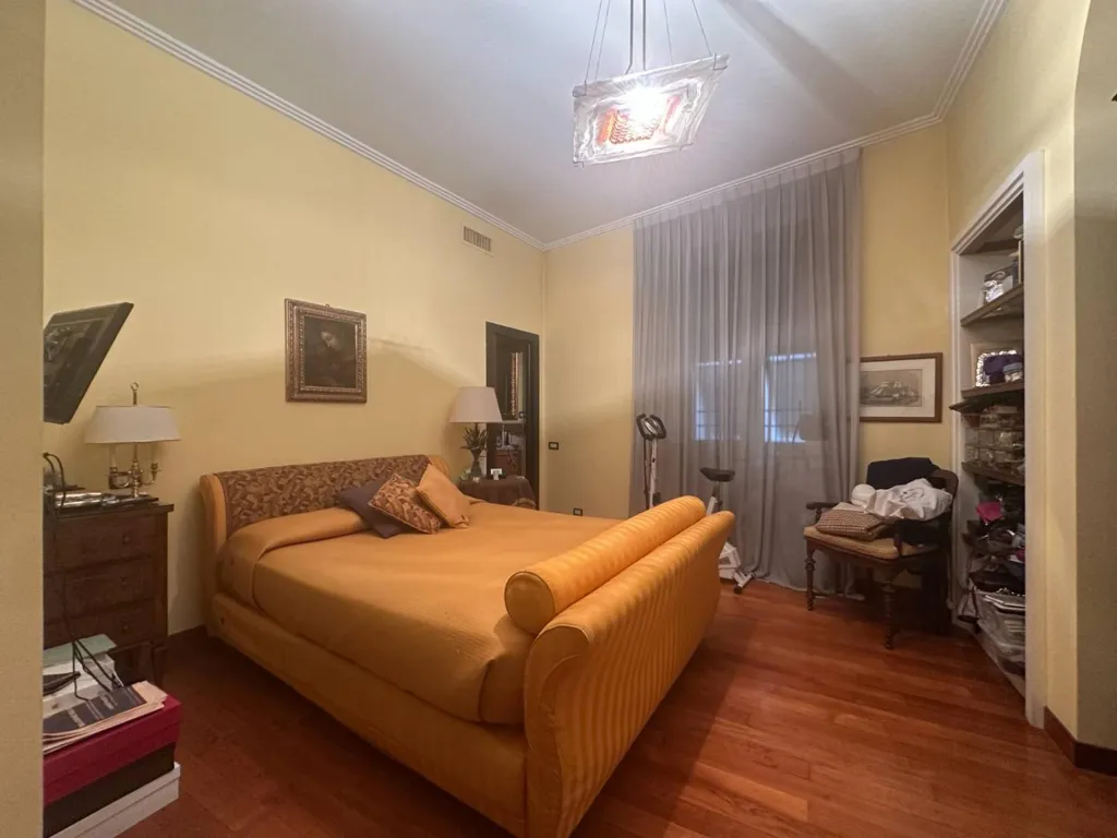 Magamistoad - Luxury Apartment with Piazza Corvetto View in Genoa
