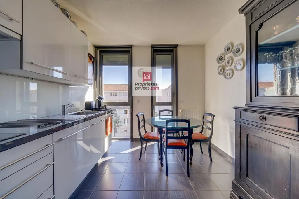 Köök - Luxury Duplex Flat with Loggia in Mérignac