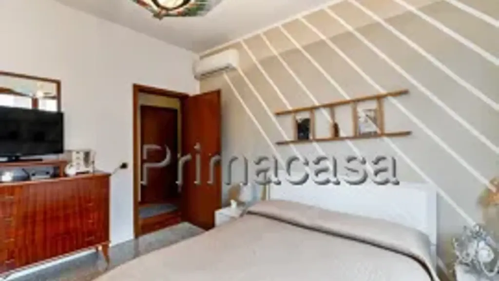 Magamistoad - Detached House with Garden in Carpi