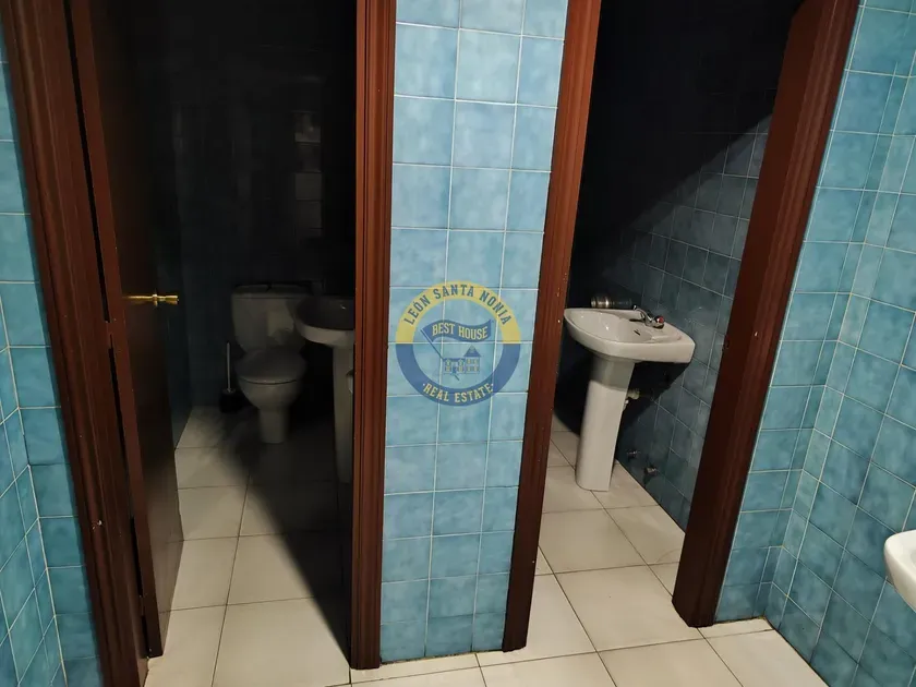 Salles de bain - Bar in León's District 6