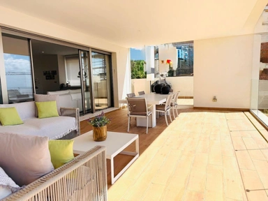 Terrass - Contemporary Flat with Sea View in Estepona