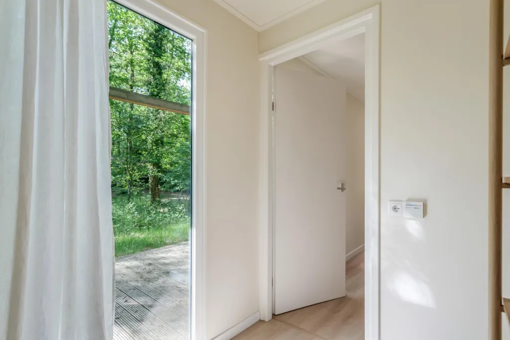 Toad - Isolated Chalet with Forest View in Norg