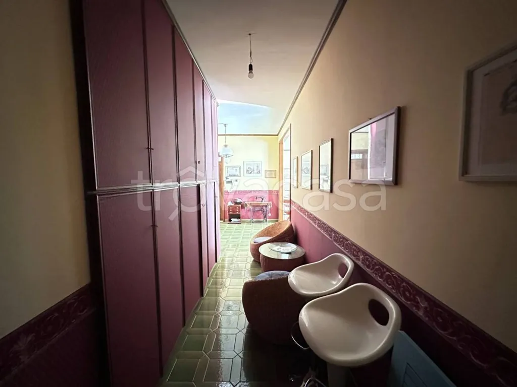 Entrée - Rearranged Apartment with Terrace in Modica