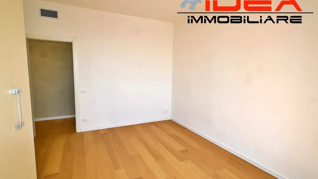 Pièces - Fully Rented Apartment with Ascender in Modena