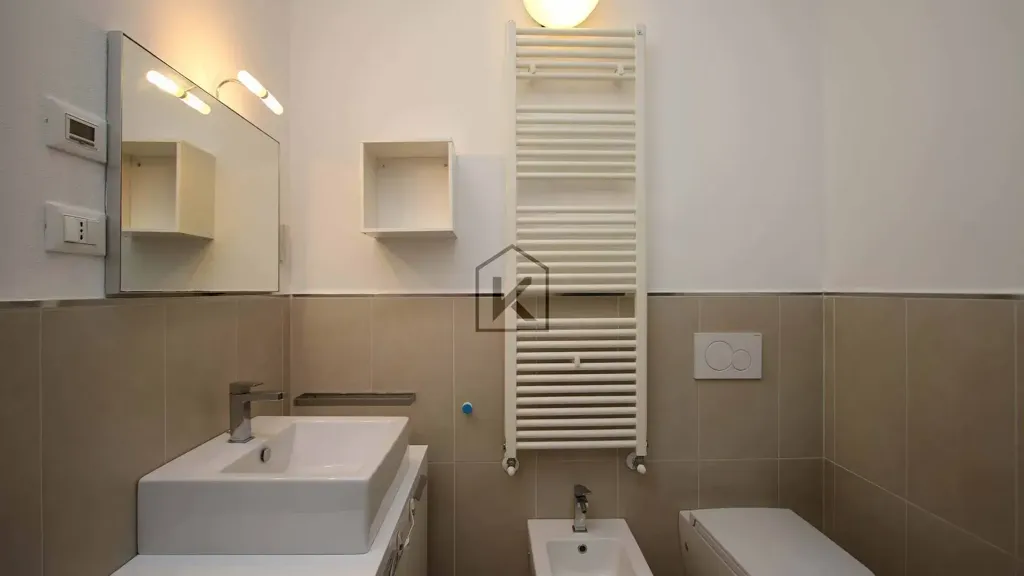 Salles de bain - Bright Triplex with Balcony in Milan