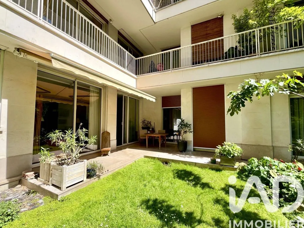 Aed - Luxury Flat with Private Garden in Paris
