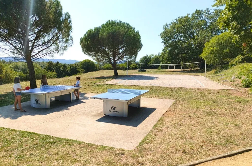 Giardino - 2-Bedroom Apartment with River View in Ardèche