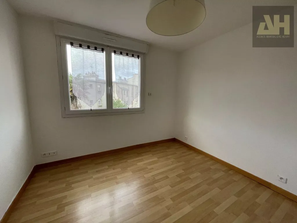 Toad - T2 Flat with Loggia in St Michel/Ponchelet