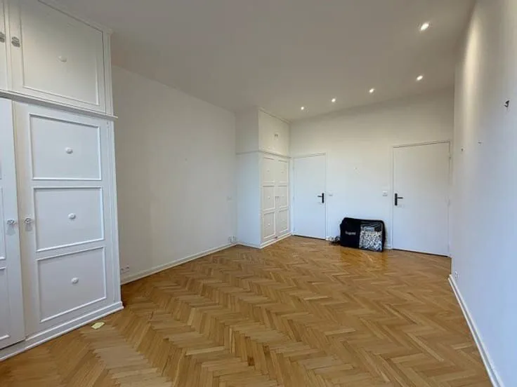 3 magamistoaga korter asukohas Brussels