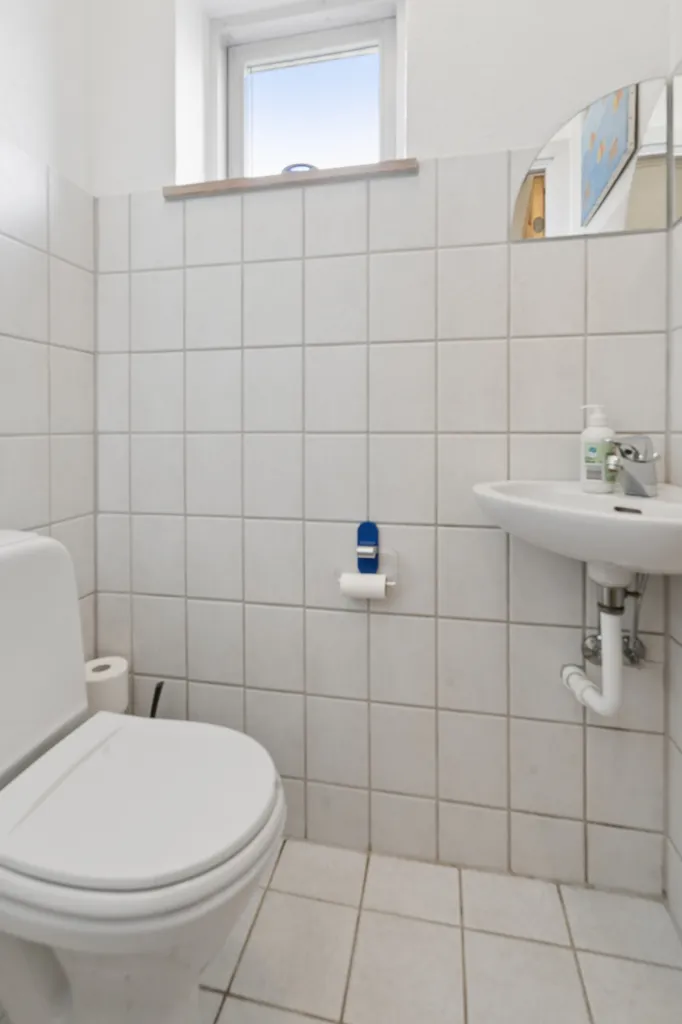 Salles de bain - Rustic Villa with Garden in Kristrup