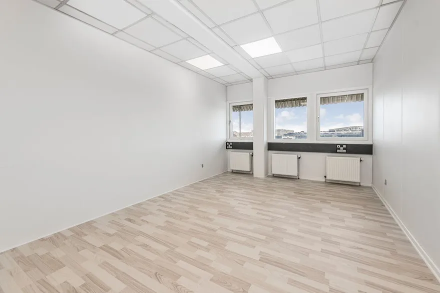 Studio - Office Space with Elevator in Greve
