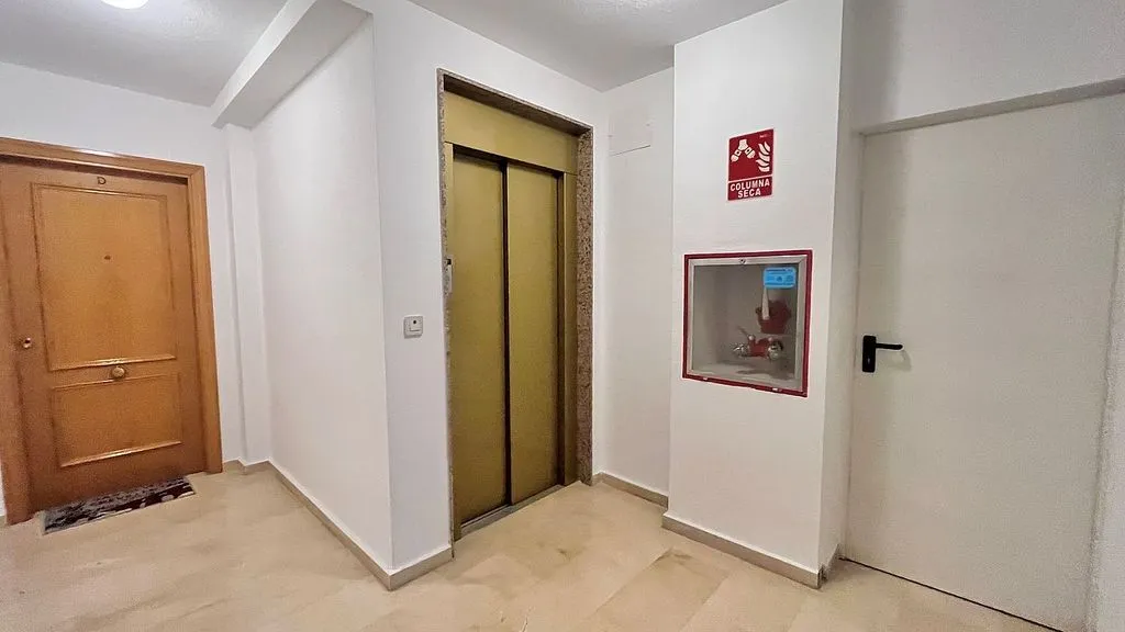 hallway_entrance