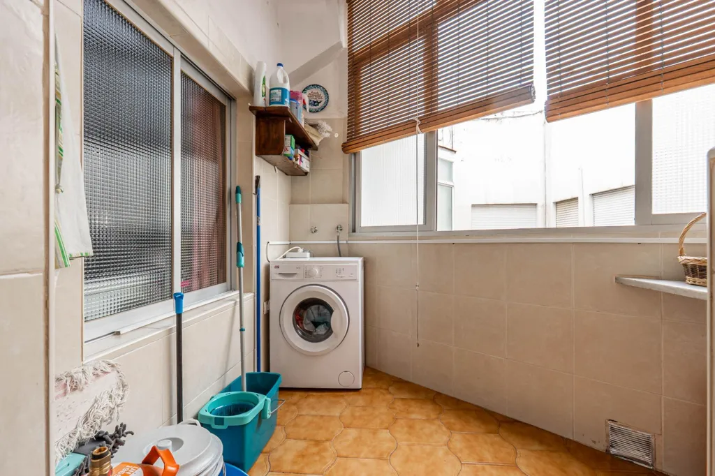 Pesuköök - Luxury Penthouse with Terrace in Granada