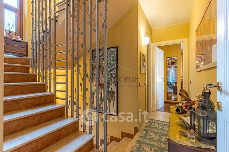 Toad - Contemporary Villa with Lake View in Alserio
