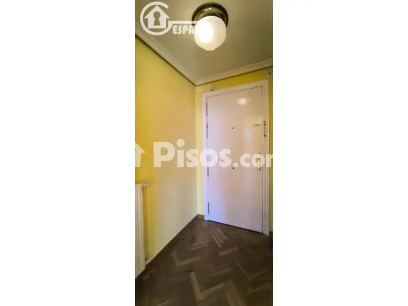 Esik - Duplex with Private Garage in Madrid