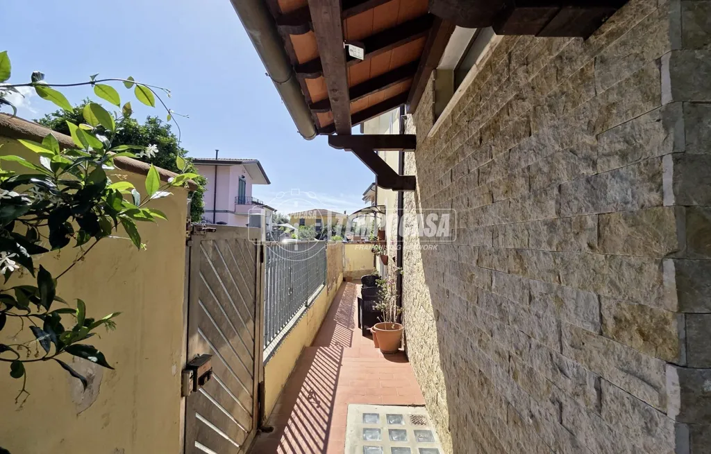 Aed - Rustic Villa with Garden in Castagnola, Massa