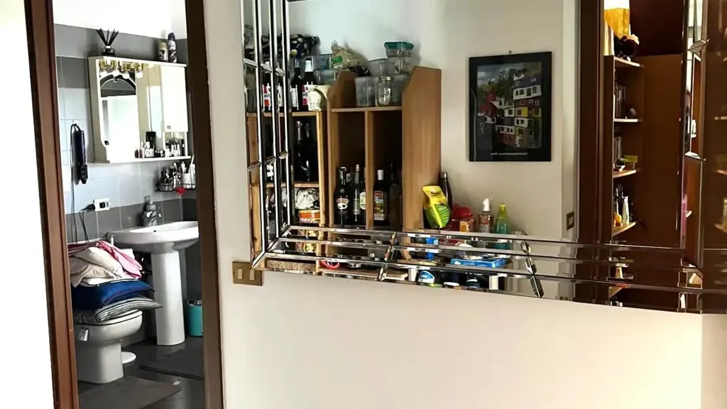 Vannitoad - Two-Bedroom Apartment with Garden View in Milan