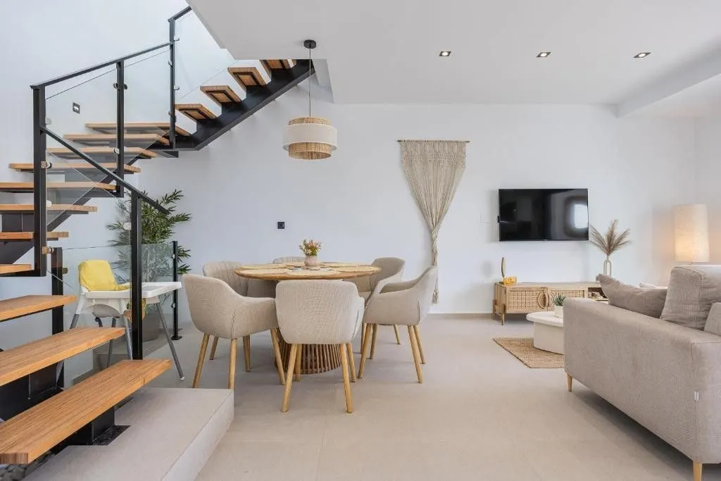 Elutuba - Modern Villa with Pool near Dolores Park