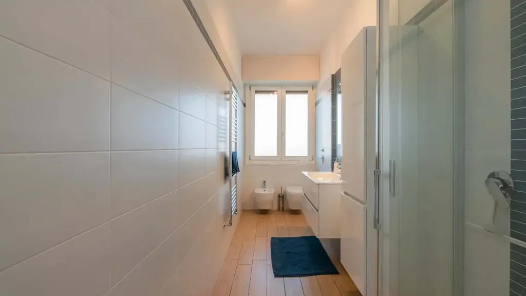 Salles de bain - Modern Studio with Metro Access in Milan