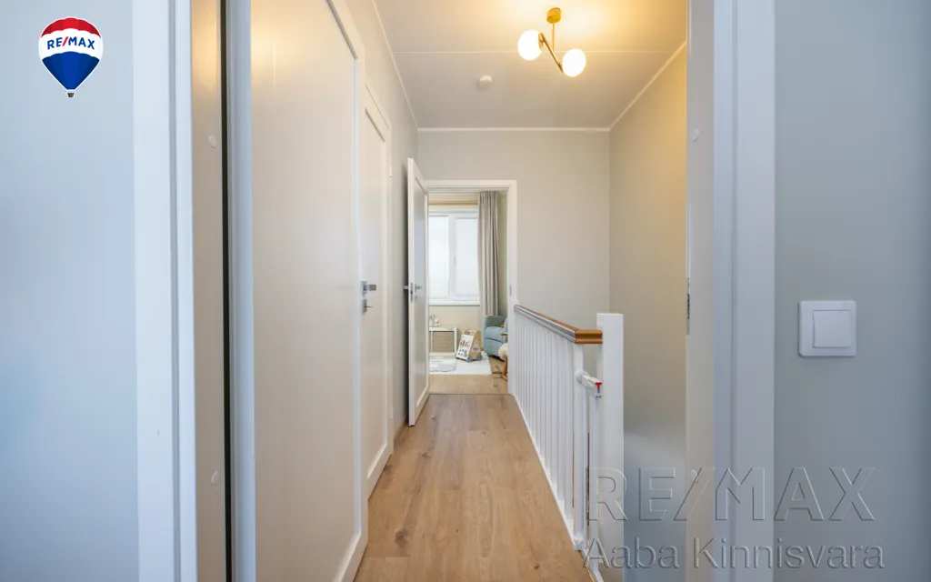 hallway_entrance