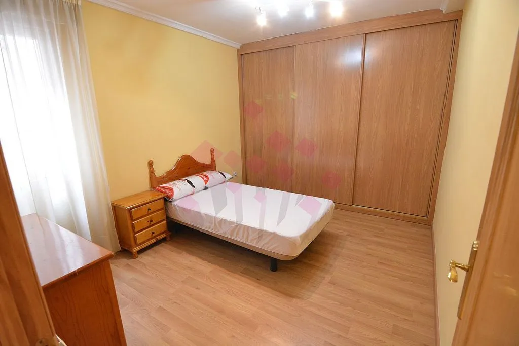 Schlafzimmer - Renovated Flat with Terrace in El Perchel, Ciudad Real