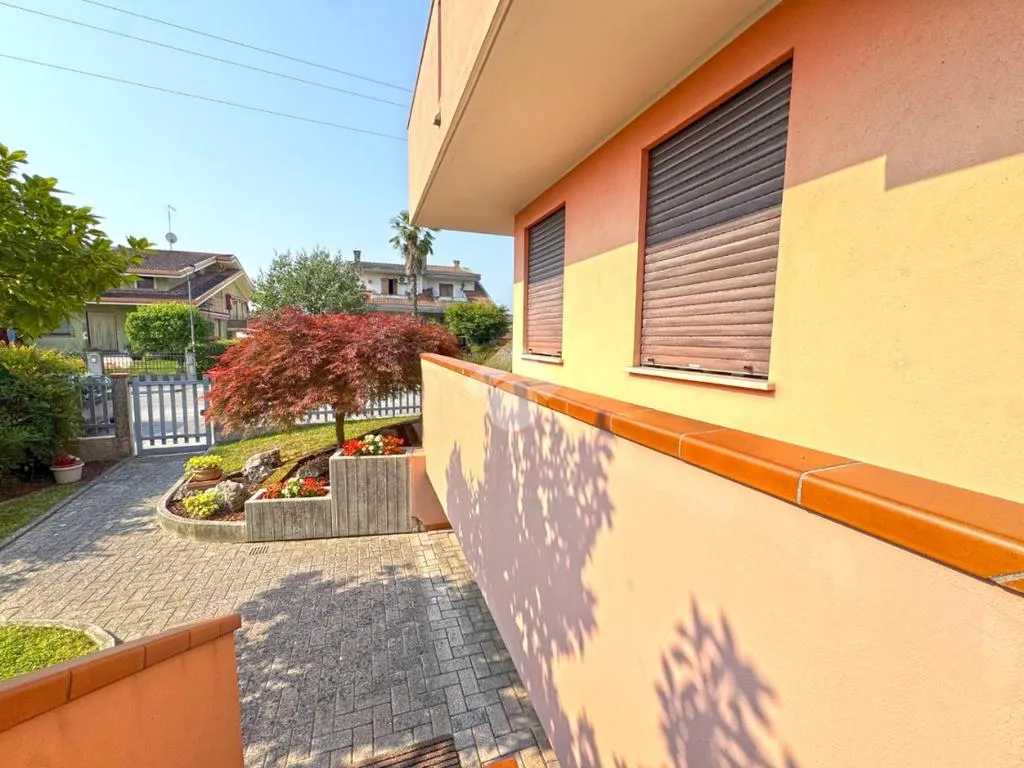 Balcone - Bifamiliare Villa with Private Garden in Marsango
