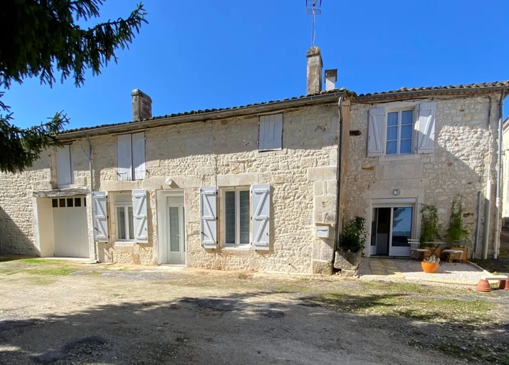 Extérieur - Maison avec Grange à Charras