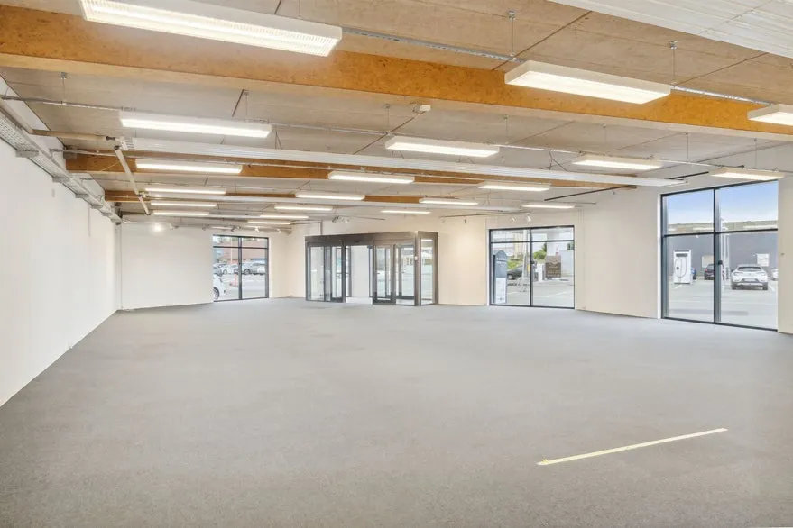 Pièces - Retail Unit with Parking in Skive City Vest