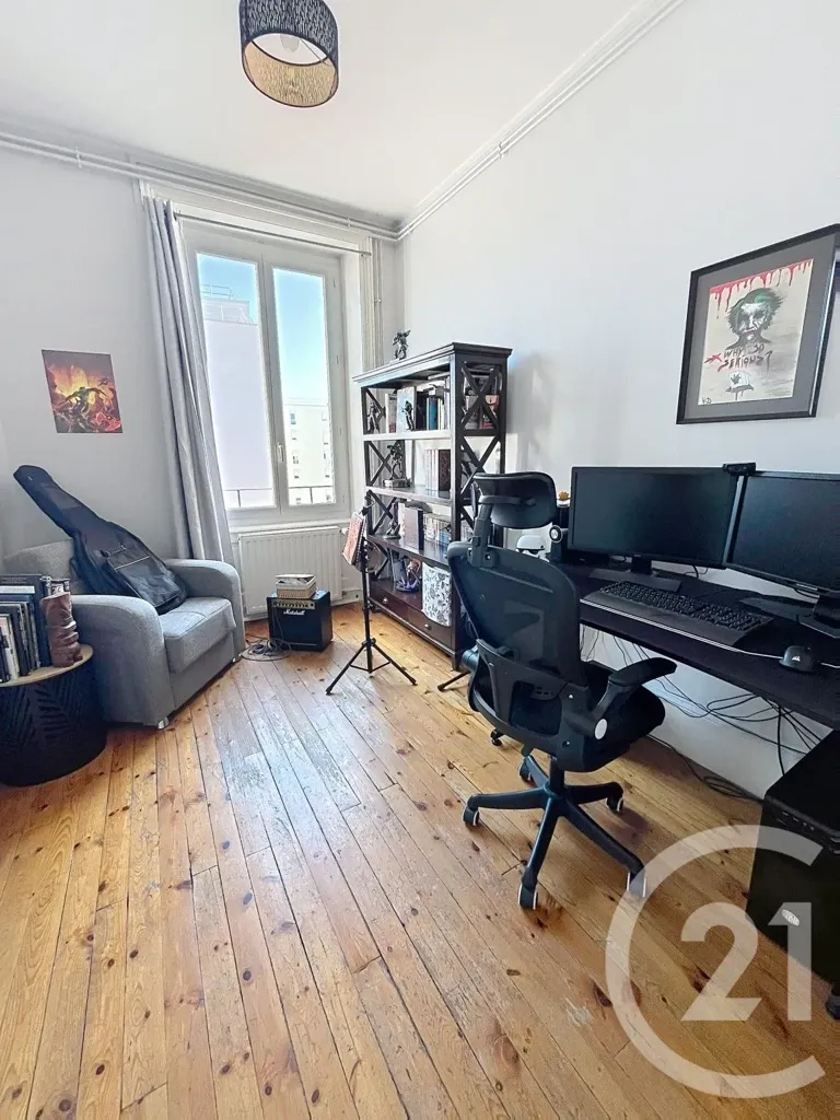 Bureau - Appartement F2 Bis avec Bureau à Clermont-Ferrand