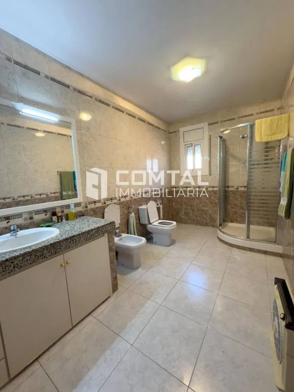 Bathrooms - Luxury Detached House with Private Pool in Cubelles