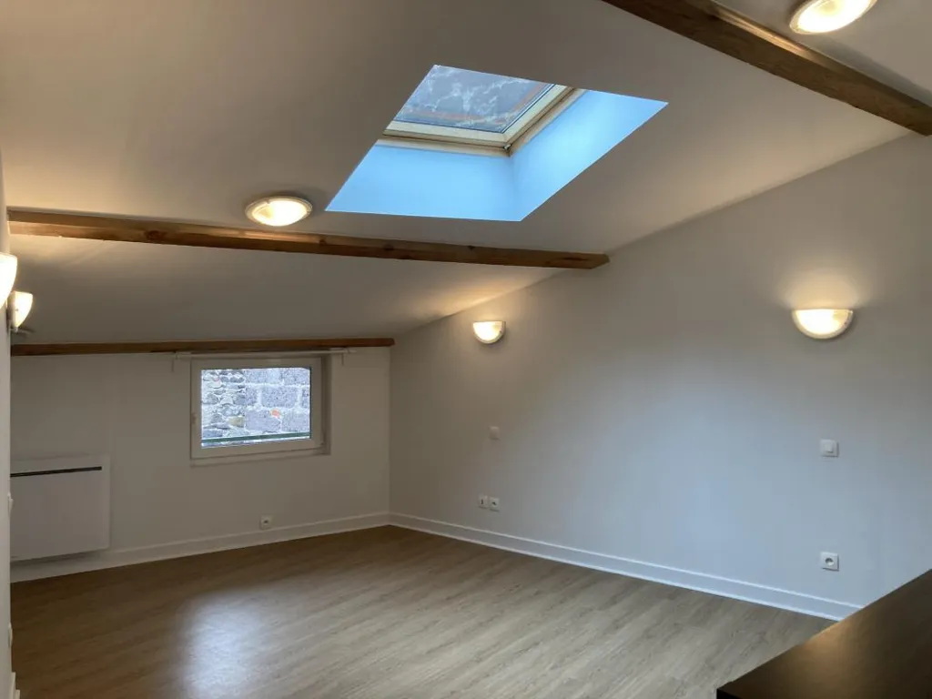 Pièces - Maison de Bourg Rénovée en Triplex au Puy-en-Velay